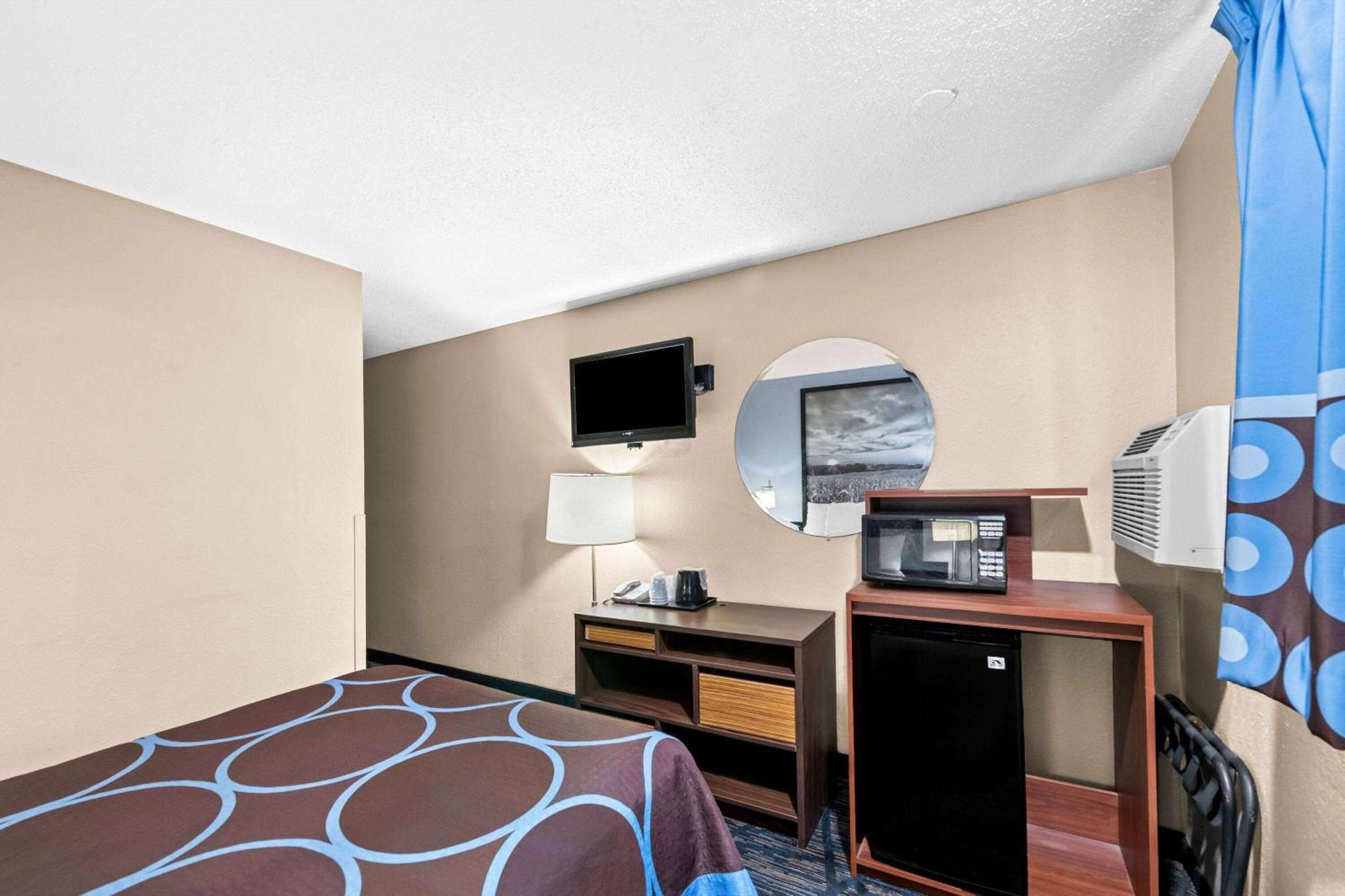 Motel Super 8 By Wyndham Council Bluffs Ia Omaha Ne Area Exterior foto
